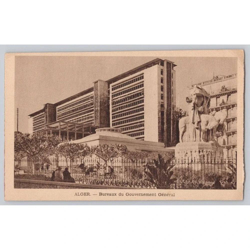 POSTCARD Algiers‎ Algeria Bureaux du Gouvernement Général Moorish Statue c1930s